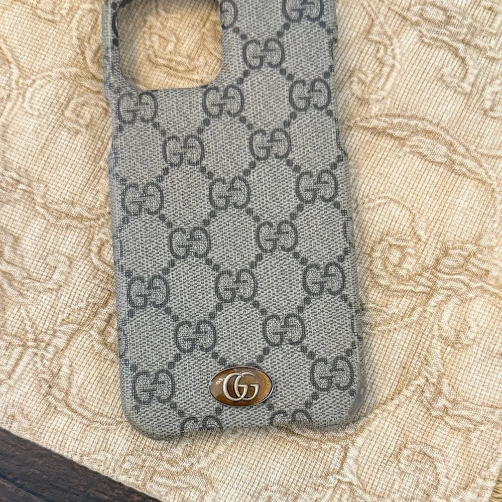 Gucci Monogram Tan iPhone Case - Picture 4 of 11